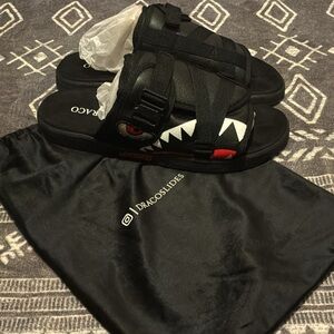 DRACO Black Slides size 15-16